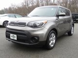 Used 2017 Kia Soul image 2
