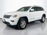 Used 2018 Jeep Grand Cherokee Laredo image 2