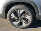 New 2025 Volkswagen Taos SE image 3