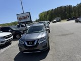 Used 2020 Nissan Rogue SV image 2