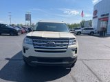 Used 2018 Ford Explorer XLT w/ Equipment Group 202A image 3