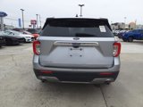 Certified 2022 Ford Explorer Limited w/ Equipment Group 301A image 4