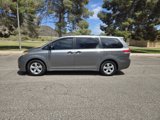 Used 2012 Toyota Sienna image 2