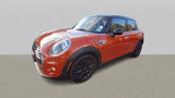 Used 2019 MINI Cooper 4-Door Hardtop w/ Signature Upholstery Package image 4