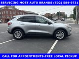 Used 2022 Ford Escape SE w/ Cold Weather Package image 2