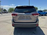 Used 2019 Toyota Highlander SE image 4