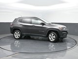 Used 2018 Jeep Compass Latitude w/ Popular Equipment Group image 3