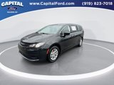 Used 2023 Chrysler Voyager LX image 4