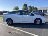 Used 2017 Toyota Prius Two image 2