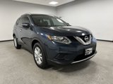 Used 2015 Nissan Rogue SV image 2