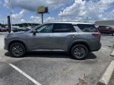 Used 2022 Nissan Pathfinder S image 4