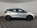 Used 2022 Chevrolet Bolt EUV Premier w/ Sun & Sound Package image 3