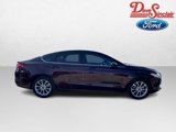 Used 2017 Ford Fusion SE w/ Fusion SE Technology Package image 5