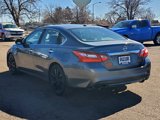 Used 2017 Nissan Altima 2.5 SL w/ Moonroof Package image 4