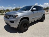 Used 2017 Jeep Grand Cherokee Altitude image 2