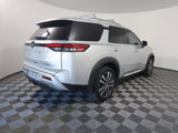 Used 2022 Nissan Pathfinder Platinum w/ Cargo Package image 5