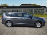 Used 2022 Chrysler Voyager LX image 2