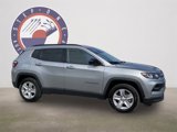 Used 2022 Jeep Compass Latitude image 1
