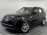 Used 2017 Land Rover Discovery SE image 2