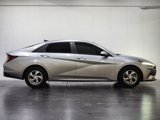 Used 2022 Hyundai Elantra SE image 3