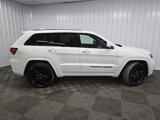 Used 2022 Jeep Grand Cherokee Laredo X image 2