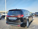 New 2025 Chrysler Pacifica Select image 5