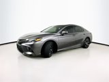 Used 2019 Toyota Camry SE image 2