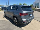 Certified 2022 Volkswagen Taos SE w/ Panoramic Sunroof Package image 3