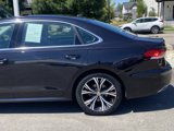 Used 2022 Volkswagen Passat 2.0T SE image 4