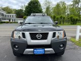 Used 2011 Nissan Xterra PRO-4X image 2