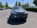 Used 2017 Toyota Highlander LE image 2
