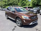 Used 2017 Volvo XC60 T6 Dynamic w/ Advanced Package image 2
