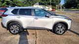 Used 2022 Nissan Rogue SV image 4