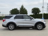 Used 2020 Ford Explorer XLT image 3