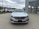 Used 2017 Hyundai Sonata SE image 2