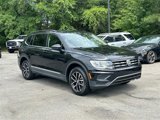 Used 2021 Volkswagen Tiguan SE image 2