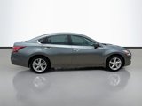 Used 2015 Nissan Altima 2.5 SV image 4