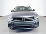 Used 2022 Volkswagen Tiguan SE image 2
