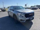 Used 2024 GMC Terrain SLE image 3