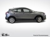Used 2021 Nissan Rogue Sport SV image 2