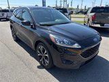 Used 2021 Ford Escape SE w/ SE Sport Appearance Package image 3