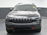 Used 2019 Jeep Cherokee Trailhawk image 2