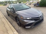 Used 2023 Toyota Camry SE image 4