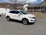 Used 2017 Lincoln MKC Select w/ Select Plus Package image 3