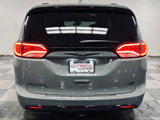 Used 2020 Chrysler Pacifica Touring-L image 6