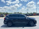 Used 2022 Volkswagen Tiguan SE image 2