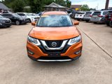Used 2019 Nissan Rogue SV w/ Premium Package image 2