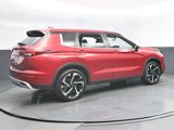 Used 2022 Mitsubishi Outlander SE image 4