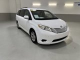 Used 2015 Toyota Sienna LE image 4