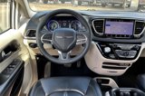 Used 2023 Chrysler Pacifica Touring-L image 6